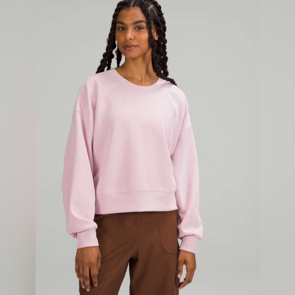Women’s Lululemon Softstreme Perfectly Oversized Cropped Crew in Pink Peony